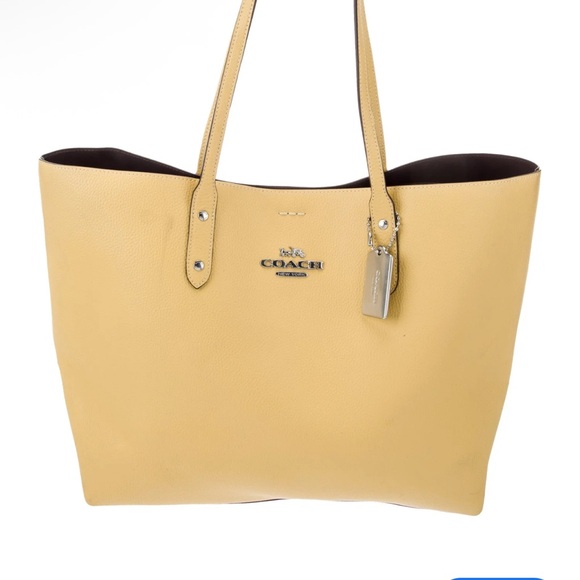 Comfy low start 🚨 Coach Sunflower Leather Town Tote - Picture 12 of 12